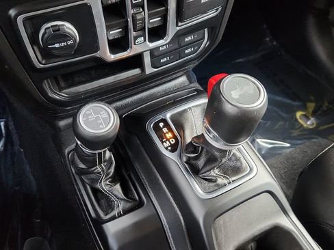 Used 2023 Jeep Wrangler Unlimited Sahara w/ Cold Weather Group AWD/4WD image 47