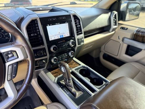 Used 2018 Ford F150 Lariat w/ Equipment Group 502A Luxury AWD/4WD image 22