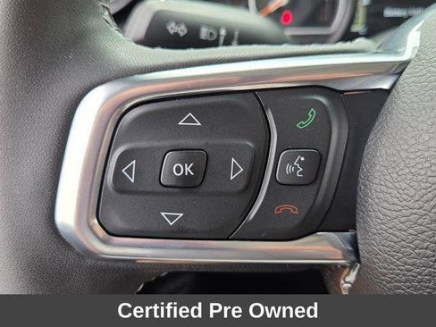 Used 2025 Jeep Wrangler Unlimited Sahara AWD/4WD image 31