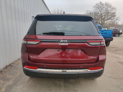 Used 2023 Jeep Grand Cherokee Limited image 13