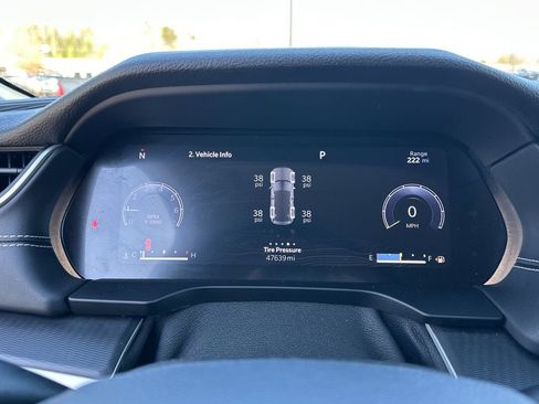 Certified 2023 Jeep Grand Cherokee Laredo image 12