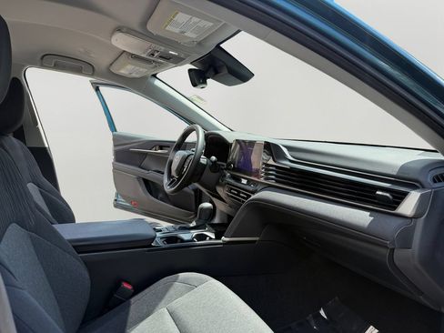 Used 2025 Toyota Camry LE w/ Convenience Package FWD image 11