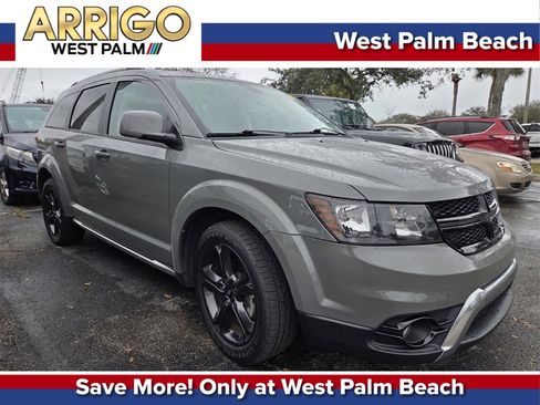 Used 2019 Dodge Journey Crossroad w/ Family Entertainment Group image 1