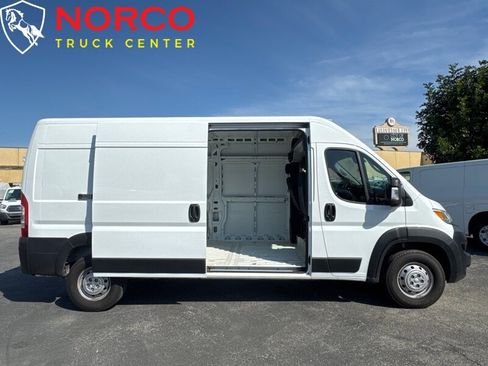 Used 2023 RAM ProMaster 3500 image 2