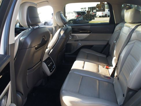 Used 2024 Lincoln Nautilus Reserve w/ Equipment Group 203A image 17