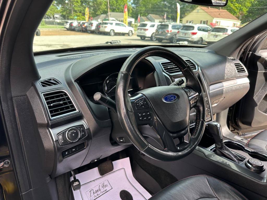 Used 2017 Ford Explorer Sport w/ Equipment Group 401A AWD/4WD image 21