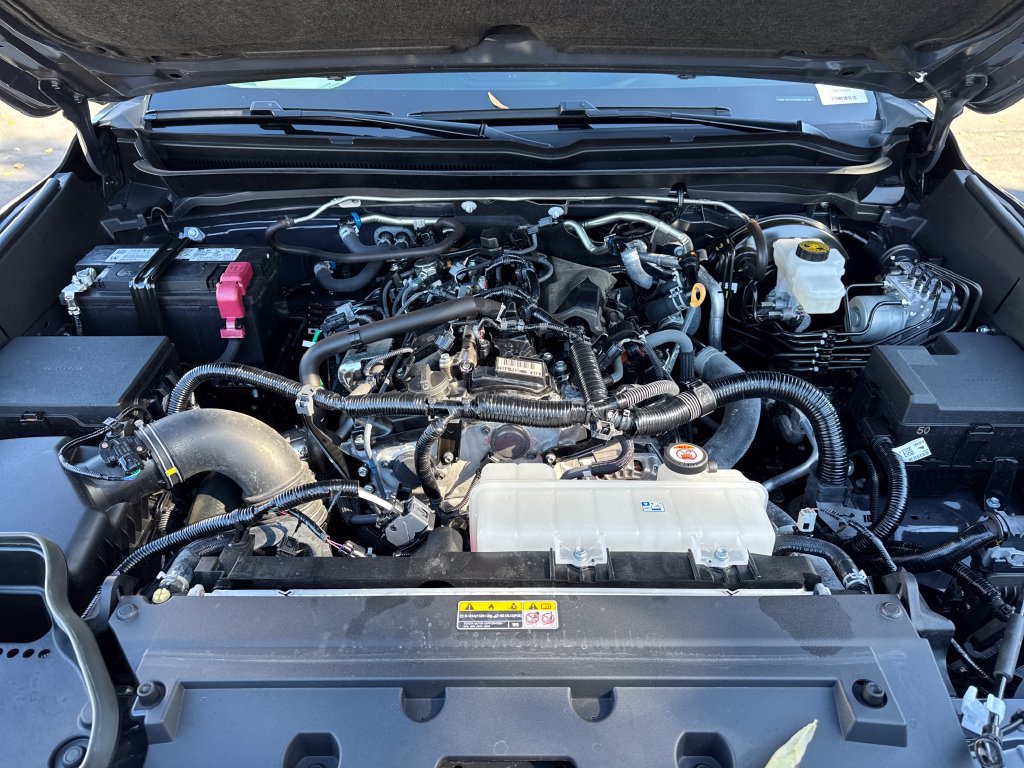 Certified 2025 Toyota Tacoma TRD Sport w/ TRD Sport Premium Package AWD/4WD image 25