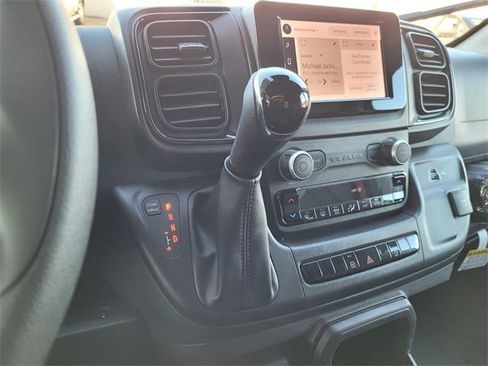 Used 2025 RAM ProMaster 2500 w/ Convenience Group image 12