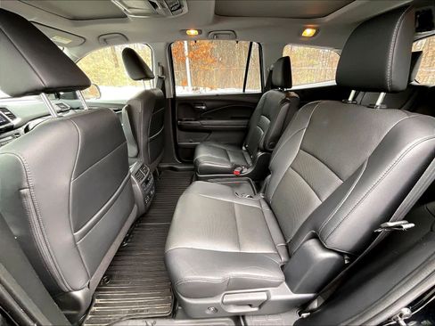 Used 2018 Honda Pilot Elite image 15
