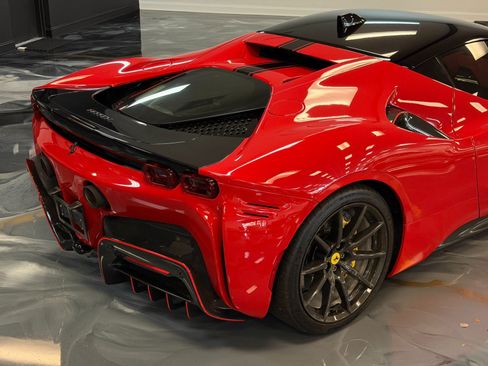Used 2023 Ferrari SF90 Stradale AWD/4WD image 7