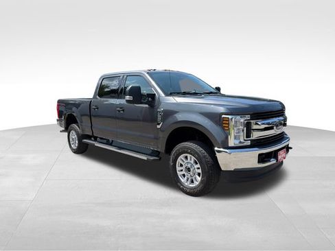 Used 2019 Ford F250 XLT w/ Snow Plow Prep Package AWD/4WD image 1