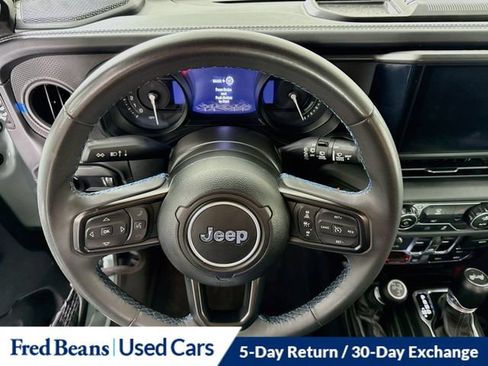 Used 2024 Jeep Wrangler Unlimited Rubicon 4xe AWD/4WD image 17