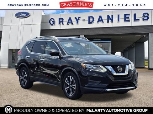 Used 2019 Nissan Rogue SV w/ Premium Package FWD image 1