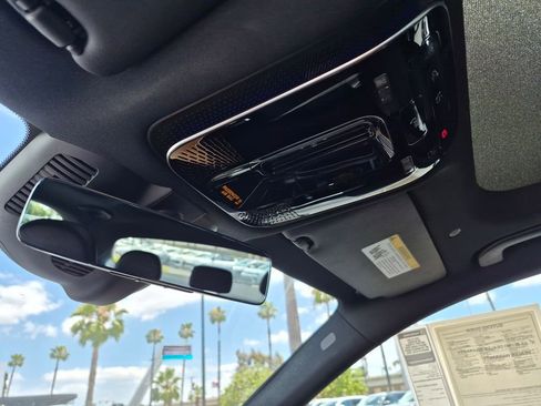 Used 2025 Mercedes-Benz C 300 Sedan image 18