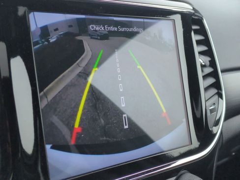 Used 2020 Jeep Grand Cherokee Altitude image 31