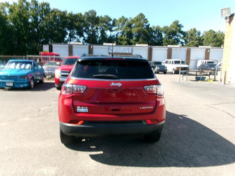 Used 2025 Jeep Compass Limited AWD/4WD image 9