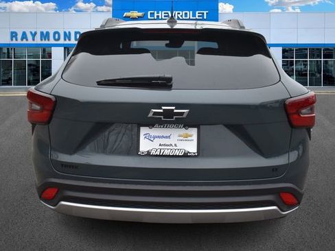 New 2026 Chevrolet Trax LT w/ LPO, Blackout Package image 5