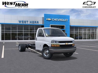 New 2026 Chevrolet Express 4500 w/ Power Convenience Package