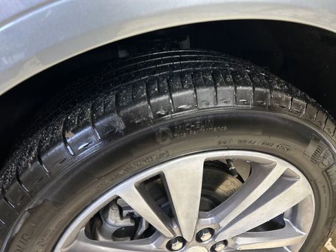Used 2025 Cadillac XT5 Premium Luxury AWD/4WD image 12
