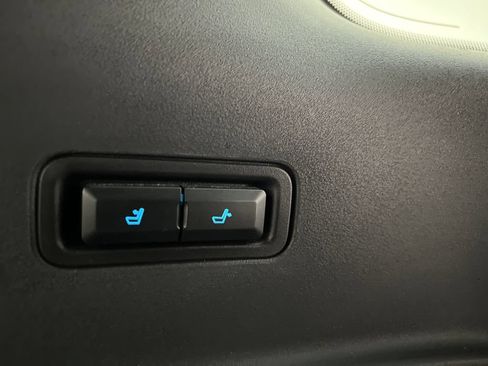 Used 2025 Ford Expedition Tremor AWD/4WD image 39