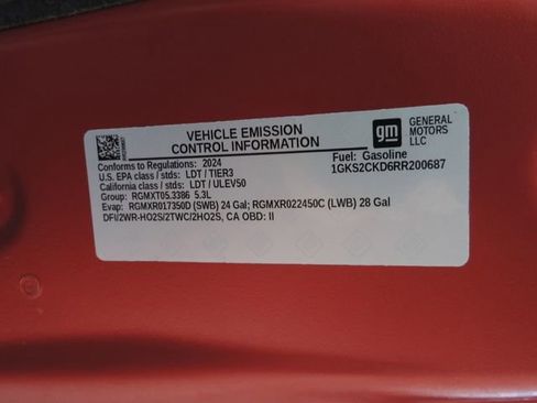 Used 2024 GMC Yukon AT4 w/ Technology Package image 22