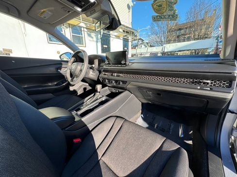 Used 2024 Honda Accord EX image 28