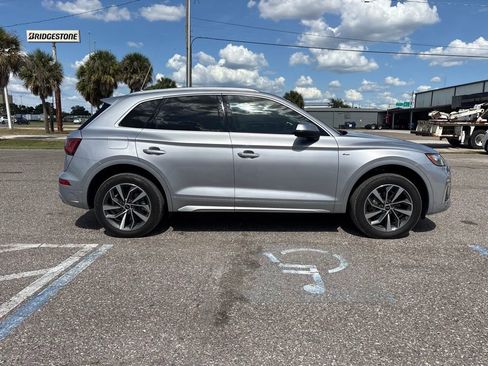 Used 2024 Audi Q5 2.0T Premium Plus AWD/4WD image 2