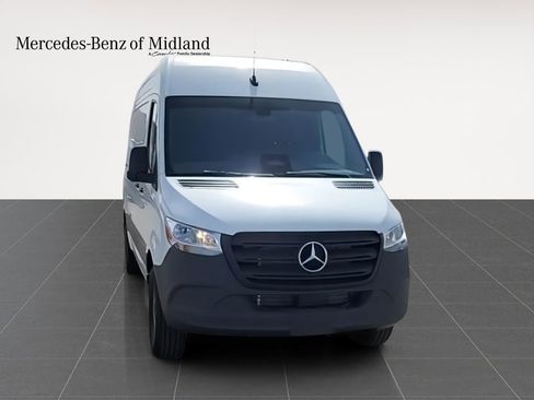 New 2025 Mercedes-Benz Sprinter 2500 image 3