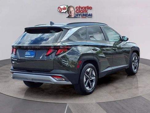 Used 2025 Hyundai Tucson SEL FWD image 5