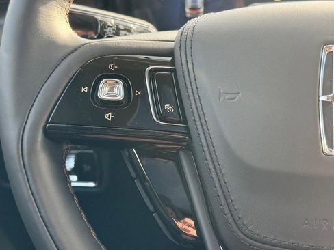 New 2026 Lincoln Aviator Reserve w/ Jet Appearance Package image 10