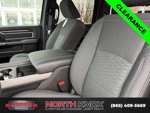 New 2026 RAM 2500 Big Horn AWD/4WD image 4