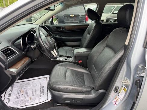 Used 2016 Subaru Outback 2.5i Limited AWD/4WD image 16