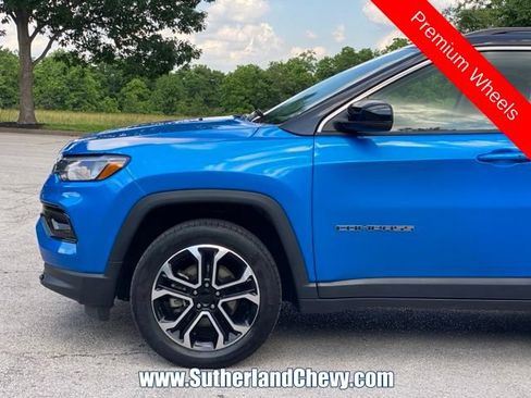 Used 2022 Jeep Compass Limited AWD/4WD image 10