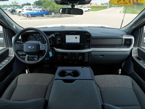 Used 2025 Ford F250 XLT AWD/4WD image 27