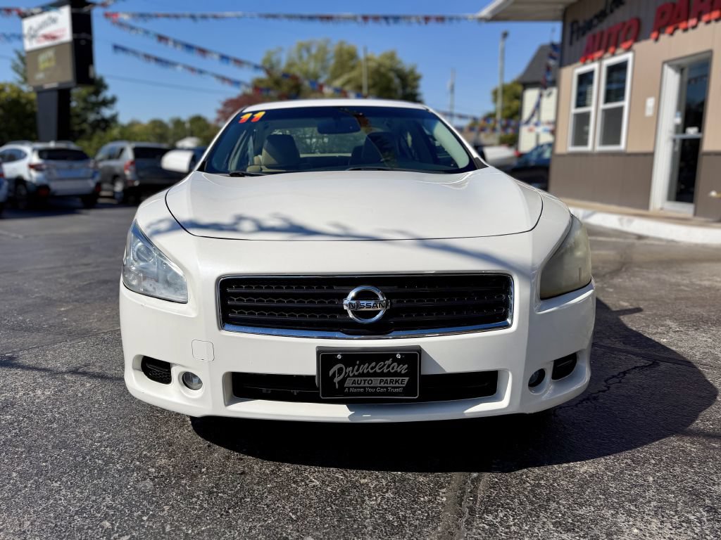 Used 2011 Nissan Maxima 3.5 SV w/ Monitor Pkg FWD image 3