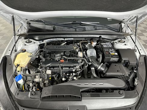 Used 2021 Kia K5 GT-Line image 34