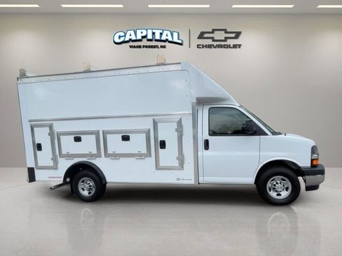 New 2025 Chevrolet Express 3500 w/ Power Convenience Package RWD image 6