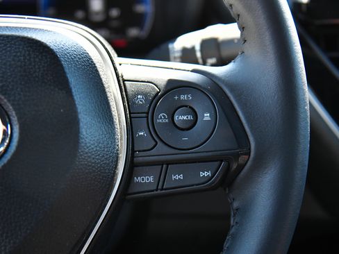 Used 2026 Toyota Corolla SE w/ SE Package FWD image 31