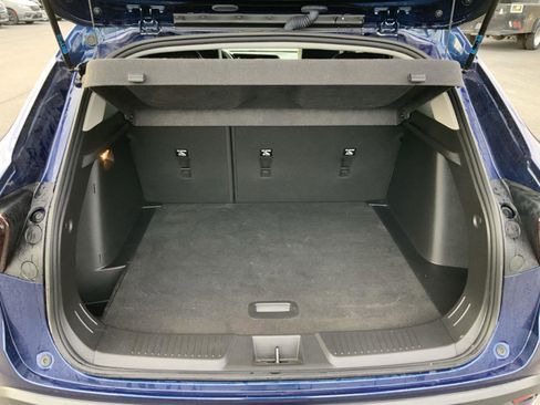 Used 2024 Chevrolet Trax LT w/ Driver Confidence Package image 10