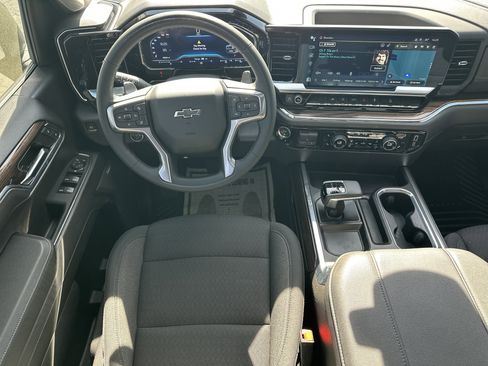 Used 2024 Chevrolet Silverado 1500 LT Trail Boss w/ Convenience Package II image 23