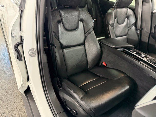 Used 2022 Volvo V60 T5 Cross Country w/ Advanced Package AWD/4WD image 24
