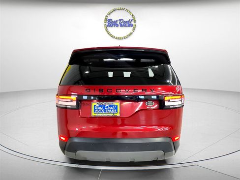 Used 2017 Land Rover Discovery SE image 6