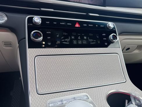 New 2026 Genesis GV80 3.5T Prestige image 22