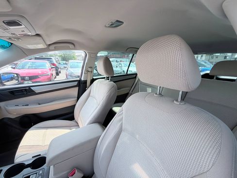 Used 2018 Subaru Outback 2.5i AWD/4WD image 14