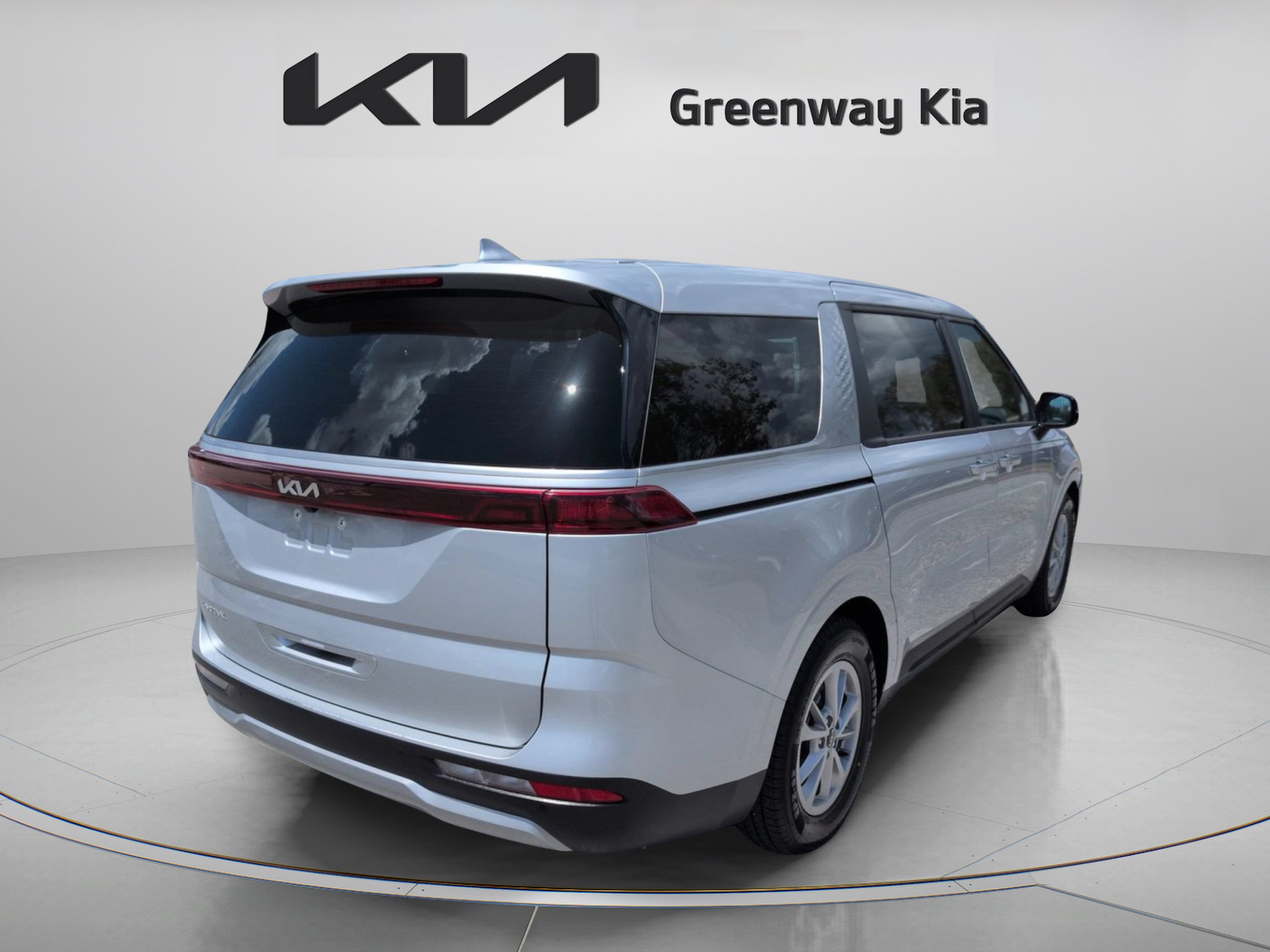 Used 2023 Kia Carnival LX FWD image 6