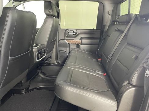 Certified 2021 GMC Sierra 2500 Denali w/ Denali Ultimate Package AWD/4WD image 16