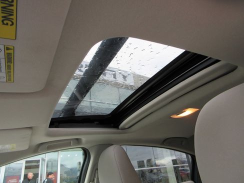 Used 2016 Honda HR-V EX image 18