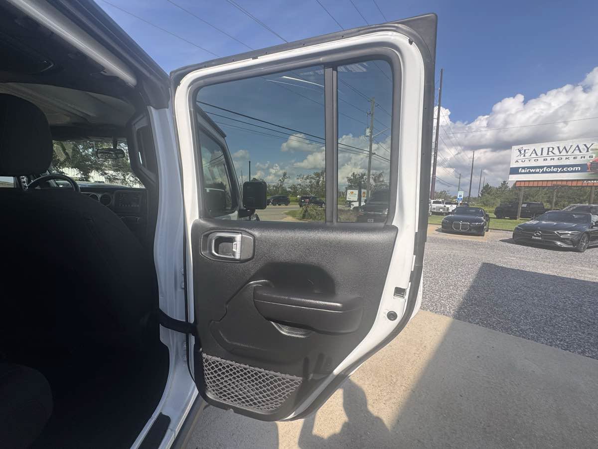Used 2020 Jeep Wrangler Unlimited Sport AWD/4WD image 27