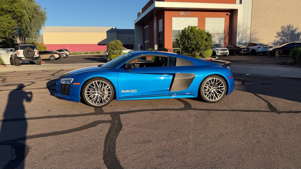 Used 2017 Audi R8 V10 plus w/ 20" Wheel Package AWD/4WD image 4