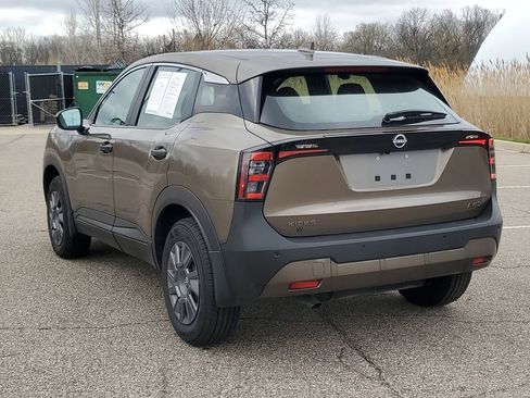 Used 2025 Nissan Kicks S AWD/4WD image 3